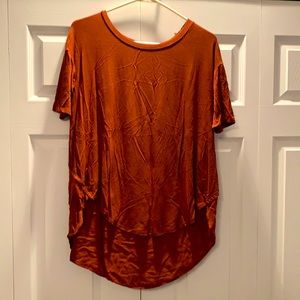 Women’s Hollister soft & sexy rust colored T.